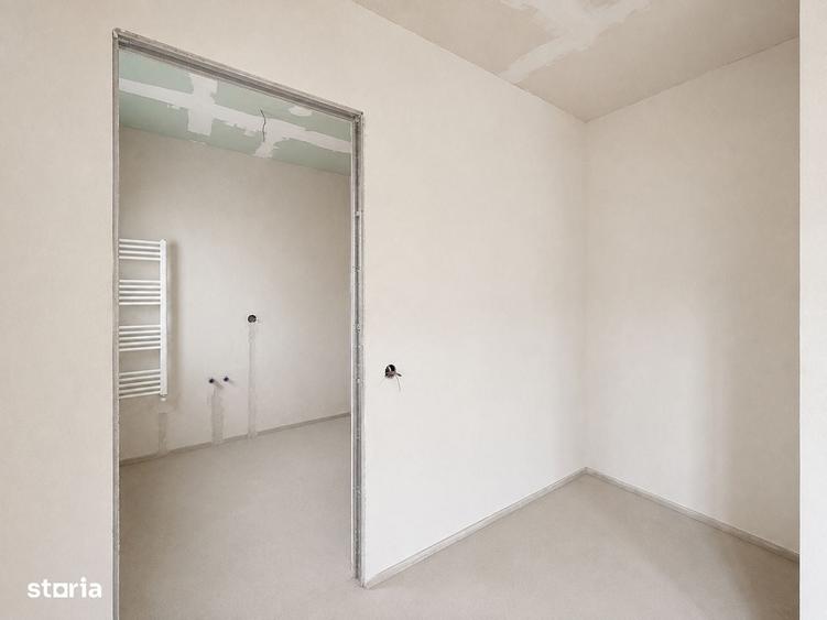 Casă cu 4 camere în Sânnicoară