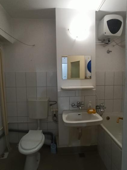 Garsonieră semidecomandată în Central