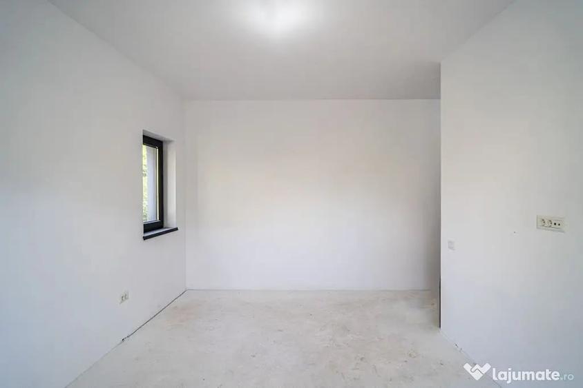 Apartament cu 3 camere semidecomandat în Militari