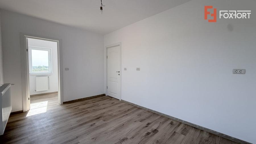 Duplex cu 4 camere cu Canalizare în Moșnița Nouă