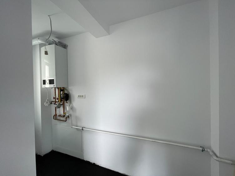 Duplex cu 3 camere cu Canalizare în Plopi