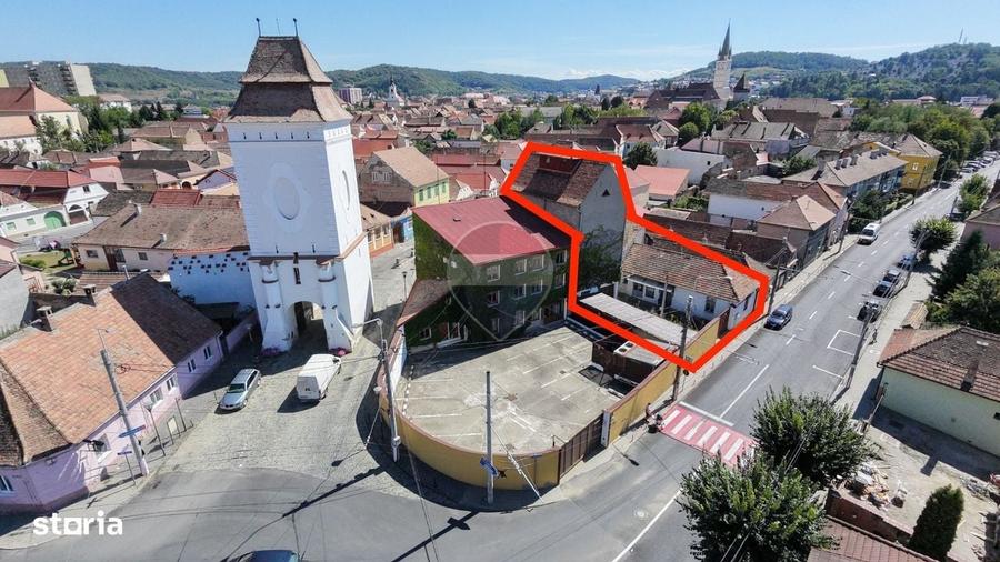 Spațiu comercial, de 350 mp, în Central