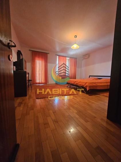 Casă individuală cu 5 camere cu Canalizare în Central