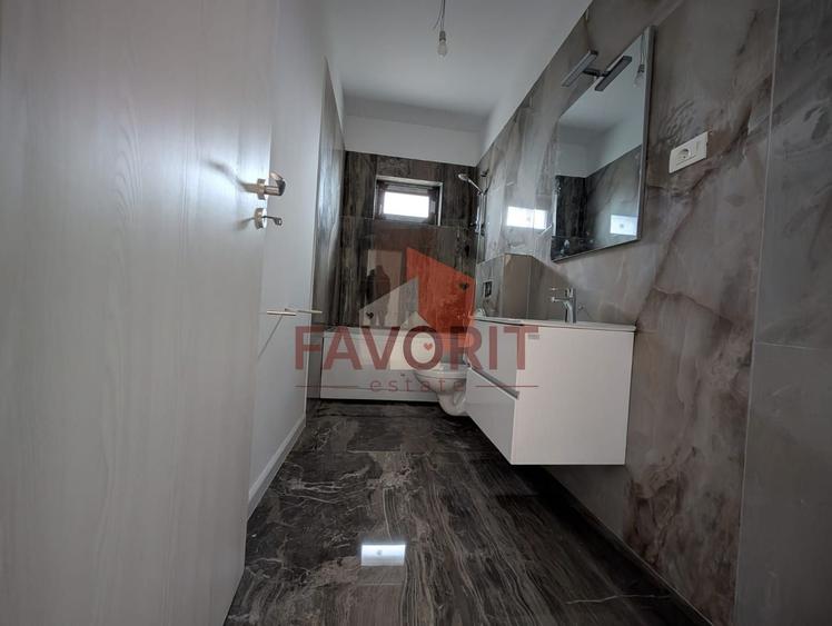 Duplex cu 3 camere cu Canalizare în Sânandrei