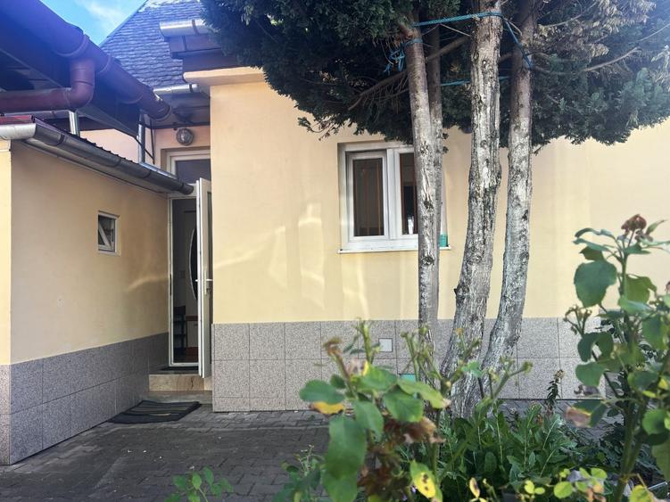 Apartament cu 2 camere în Lupeni