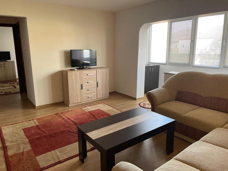Apartament cu 2 camere semidecomandat în Dâmbovița