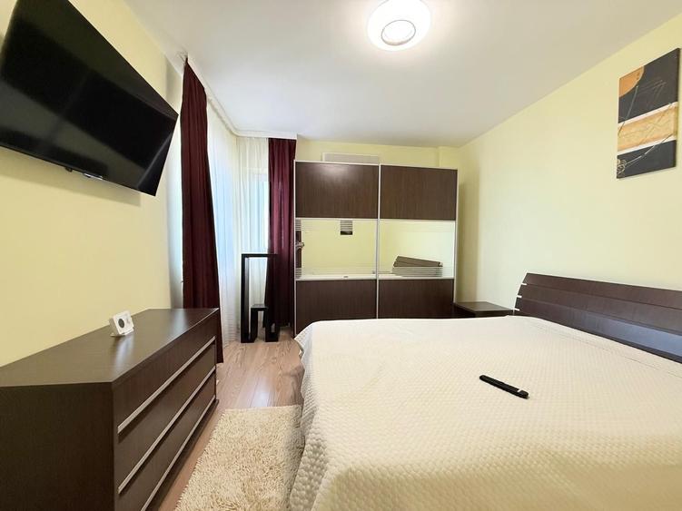 Apartament cu 3 camere decomandat în Faleza Nord