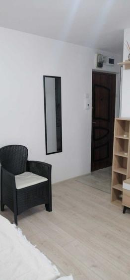Garsonieră decomandată în Exterior Vest