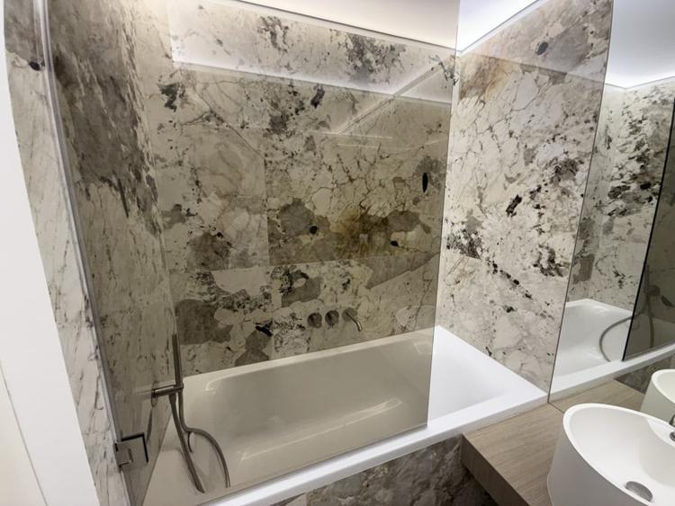 Apartament cu 3 camere decomandat, mobilat în Iancu Nicolae