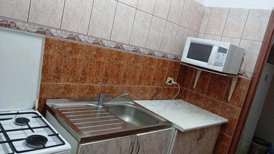 Apartament cu 2 camere semidecomandat în Găvana
