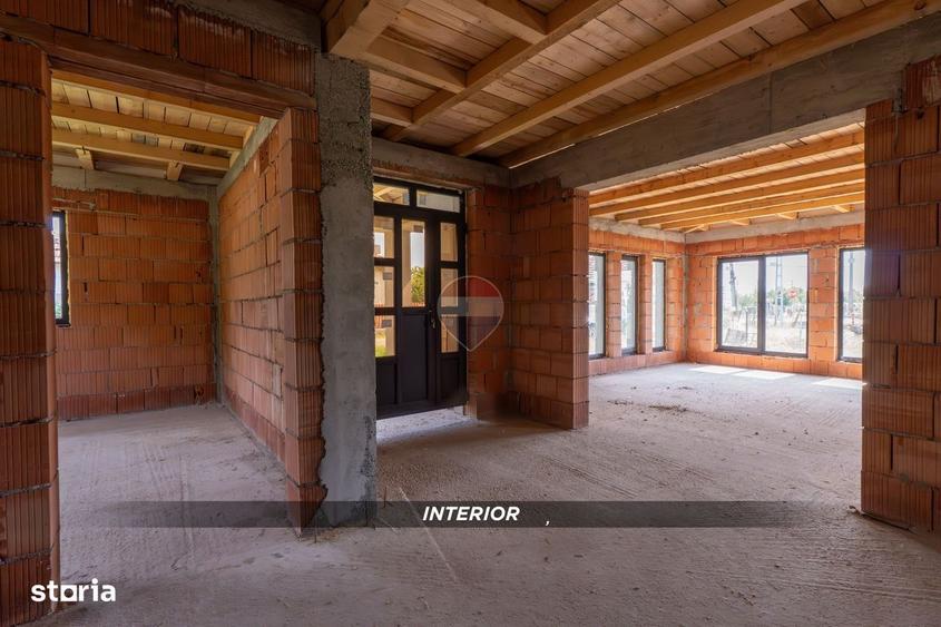 Casă cu 3 camere în Săbișa
