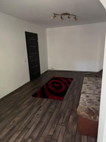Apartament cu 2 camere nedecomandat în Central