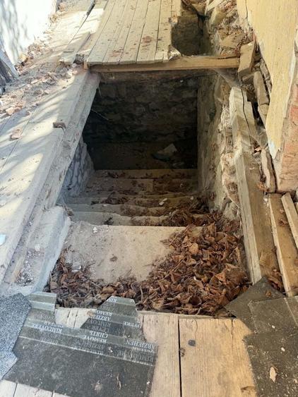 Casă cu 4 camere în Stâna