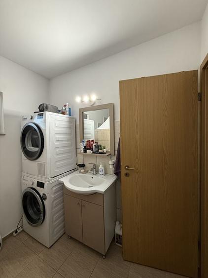 Apartament cu 3 camere decomandat în Lazaret