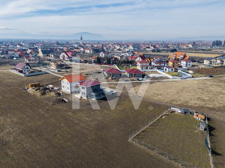 Teren Construcții intravilan de 585 mp, în Sânpetru