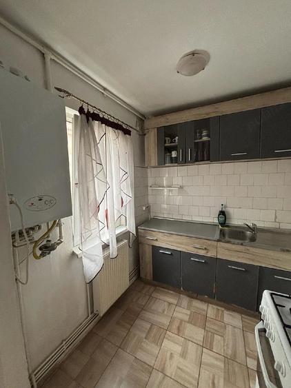 Garsonieră decomandată în Vasile Aaron