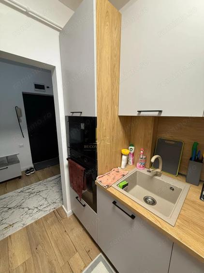 Apartament cu 3 camere decomandat, mobilat în Central
