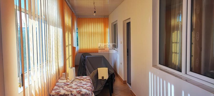 Casă individuală cu 3 camere cu Canalizare în Cosmești