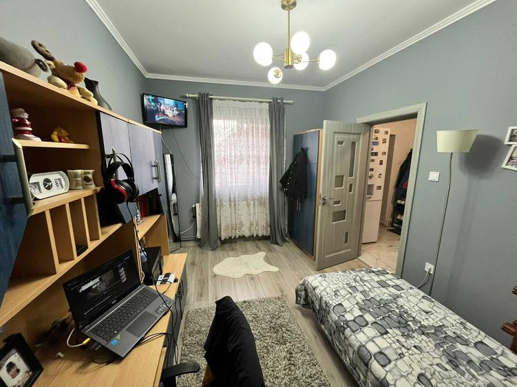 Casă cu 2 camere în Central