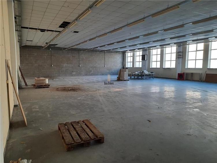 Spațiu industrial, de 2,700 mp, în Nord
