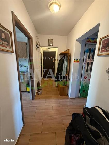 Apartament cu 3 camere decomandat în Mioriței
