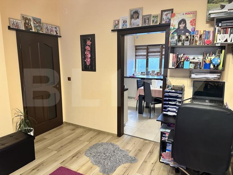 Apartament cu 2 camere semidecomandat, mobilat în Orăștie
