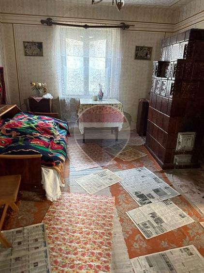 Casă individuală cu 4 camere cu Teren 3362 Mp în Mireșu Mare