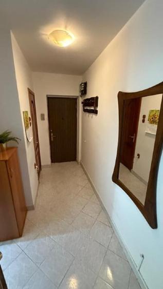 Apartament cu 2 camere semidecomandat în Floreasca