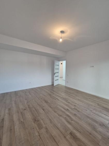 Apartament cu 2 camere decomandat în 1 Decembrie 1918