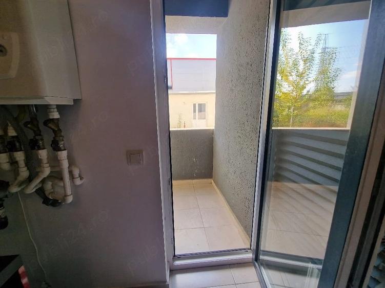 Garsonieră decomandată în Roșu