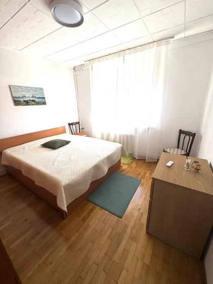 Apartament cu 3 camere decomandat în 13 Septembrie