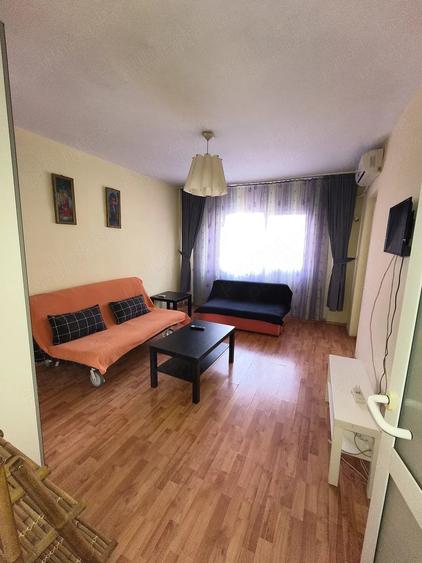 Garsonieră decomandată în Moșilor