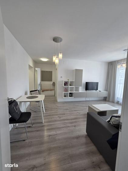 Apartament cu 2 camere decomandat în Băneasa