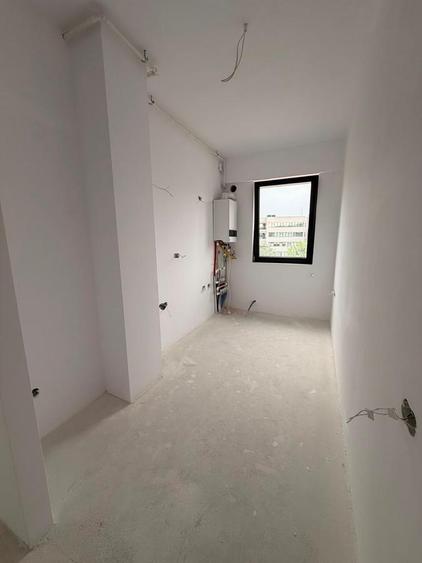 Apartament cu 3 camere în Decebal