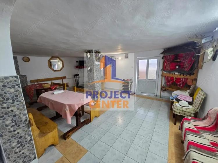 Casă cu 7 camere cu Teren 244 Mp în Sălătrucu