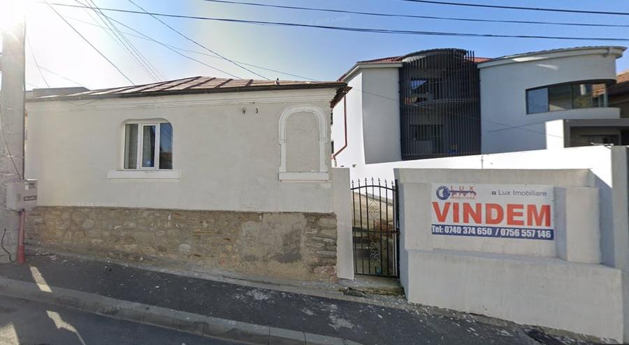 Casă individuală cu 2 camere cu Canalizare în Central