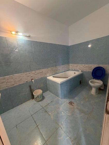 Casă cu 4 camere cu Canalizare în Stadion