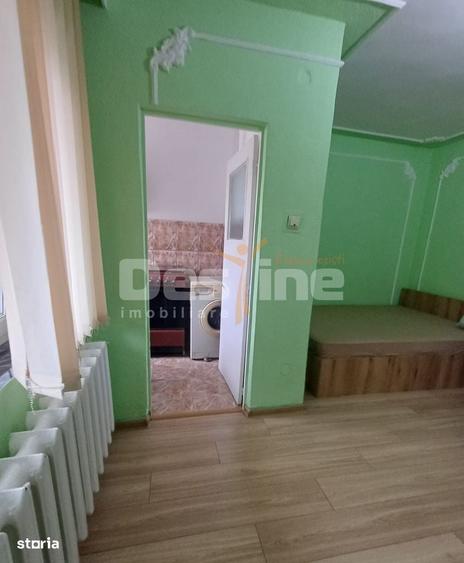 Garsonieră semidecomandată în Gară
