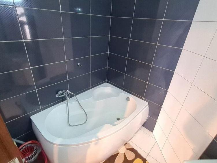 Apartament cu 2 camere semidecomandat, mobilat în Fundeni