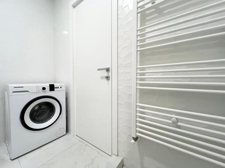 NOU / DEOSEBIT / SPATII GENEROASE - 20