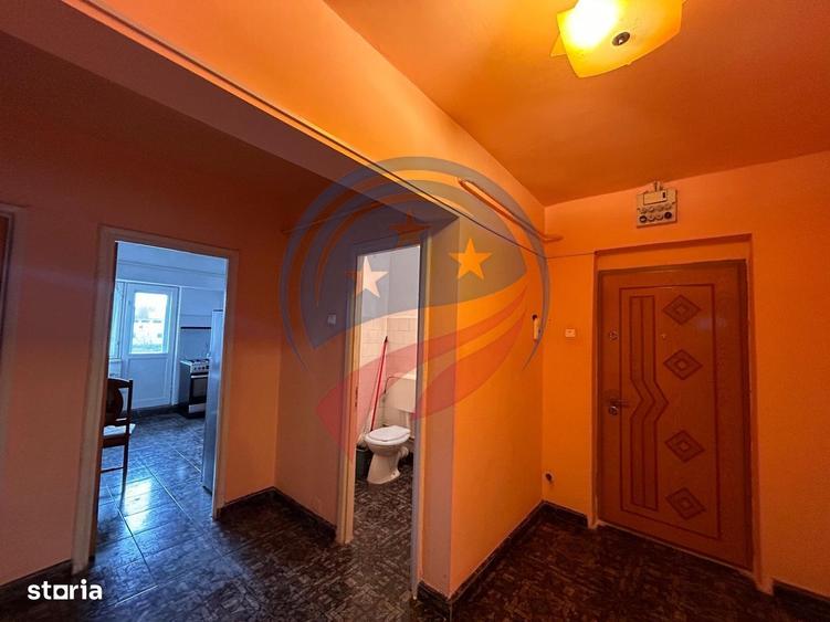 Apartament cu 3 camere decomandat în Albești