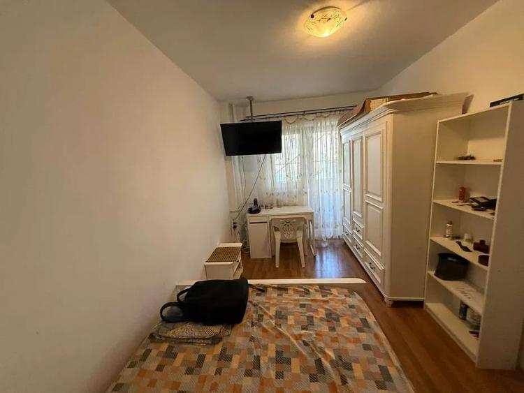 Apartament cu 2 camere decomandat în Mihai Bravu