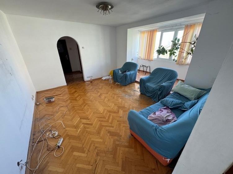 Apartament cu 3 camere în Obor