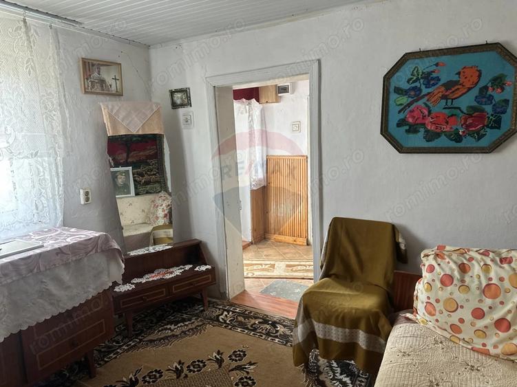 Casa / Vila cu 3 camere de vanzare - 3