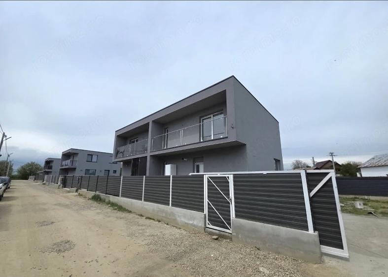 Casă cu 3 camere cu Teren 220 Mp în Central