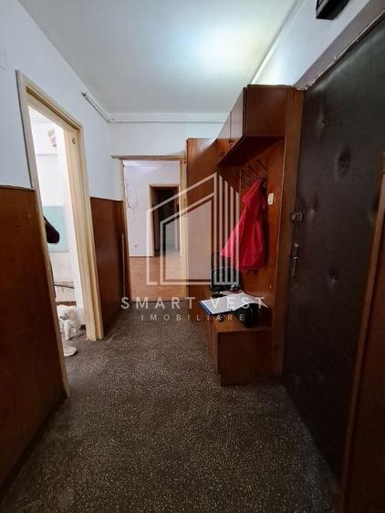 Apartament cu 3 camere semidecomandat în Micro 16