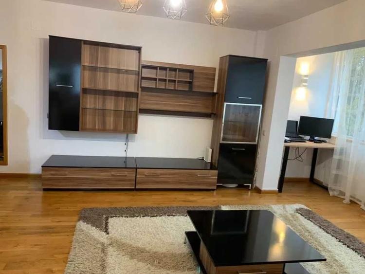 Apartament cu 2 camere semidecomandat în Bună Ziua