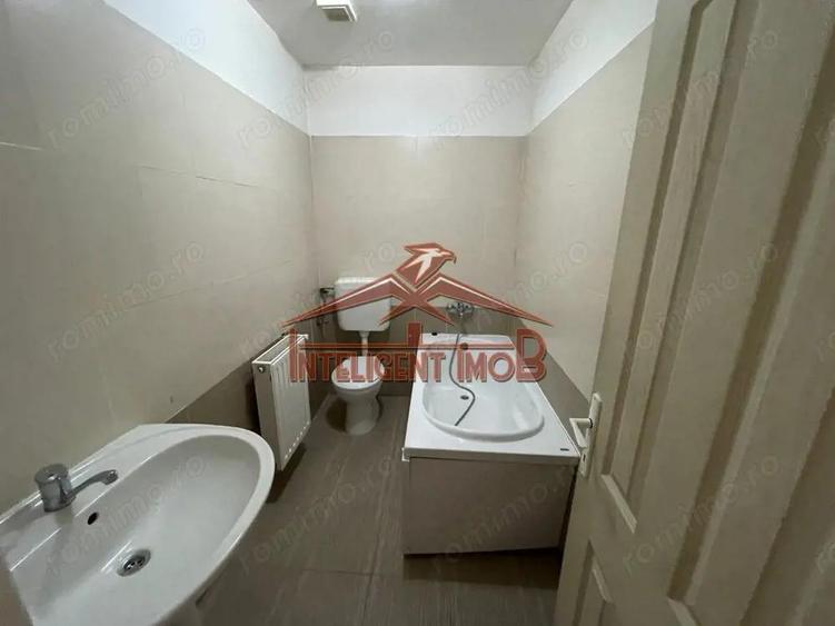 Apartament cu 3 camere semidecomandat în Făgăraș