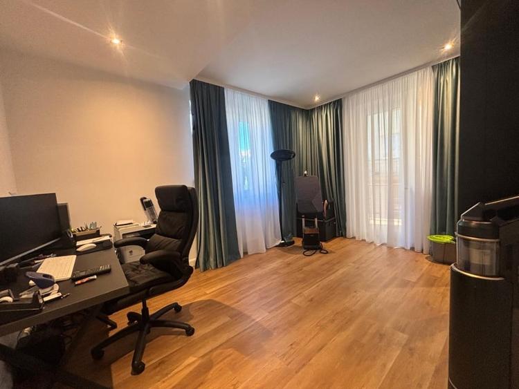 Apartament cu 3 camere decomandat, mobilat în Independenței