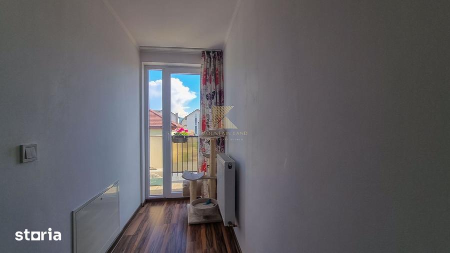 Casă cu 4 camere cu Canalizare în Tărlungeni